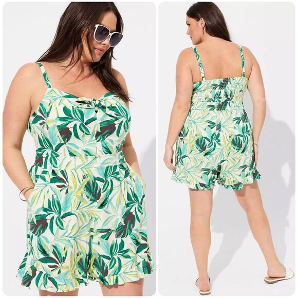 Torrid Challis Tie-Front Romper in Painted Tropical | Size 0 (Large) - Picture 1 of 8